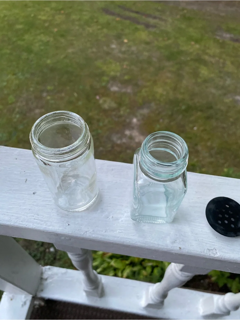 Glass Clear Salt & Pepper Shaker Set (2)